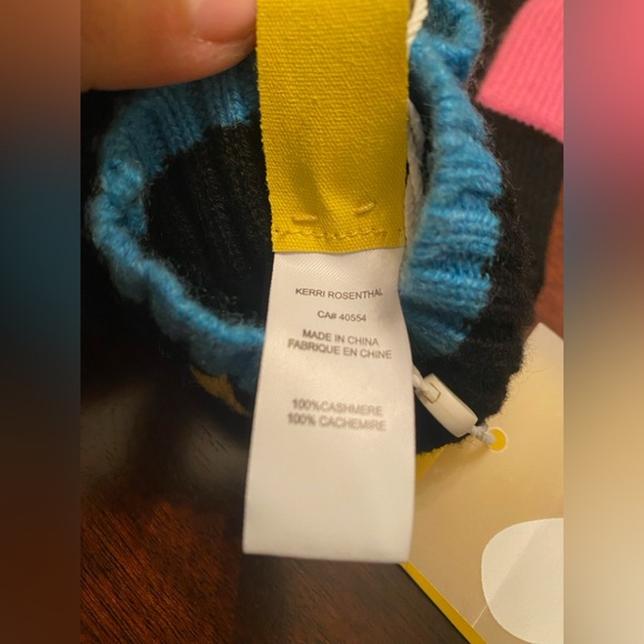 NWT Kerri Rosenthal Colorblock Cashgloves 100% Cashmere Gift Fun Warm Whimsical - Picture 5 of 7